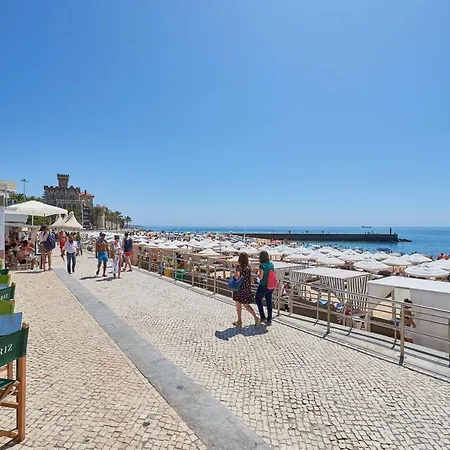 Cascais-estoril Beachfront Apartment