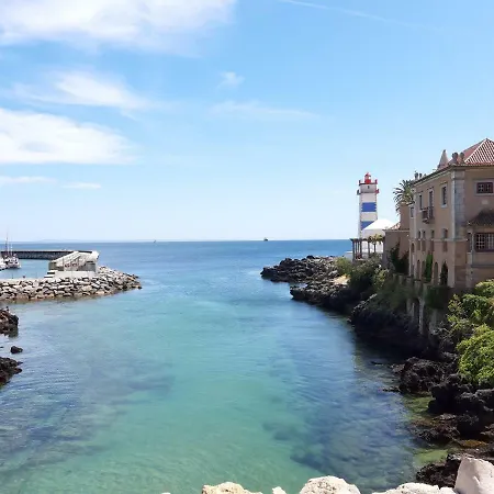 Cascais-estoril Beachfront Apartment