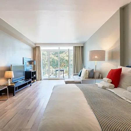 Cascais-estoril Beachfront Apartment