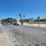 Cascais-estoril Beachfront Lejlighed