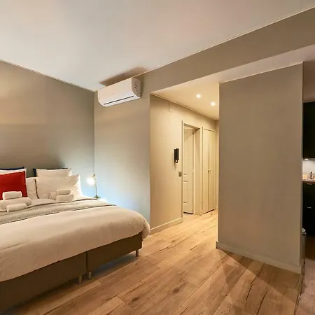 Cascais-estoril Beachfront Апартаменты *