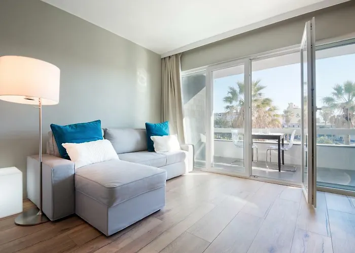 Cascais-estoril Beachfront Daire *