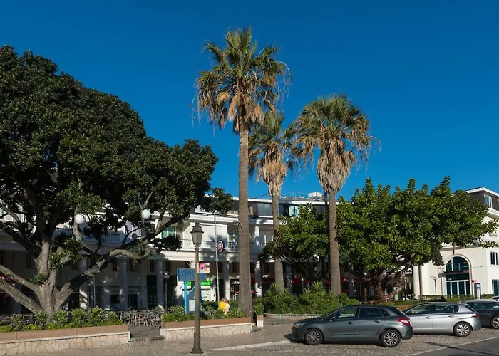 Daire Cascais-estoril Beachfront Estoril