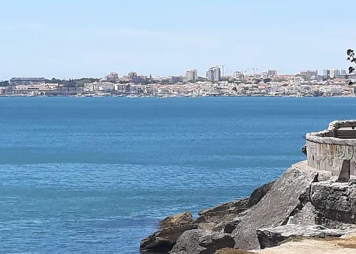 Cascais-estoril Beachfront Lejlighed